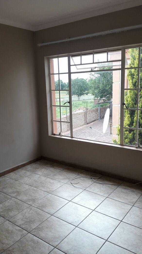2 Bedroom Property for Sale in Miederpark North West